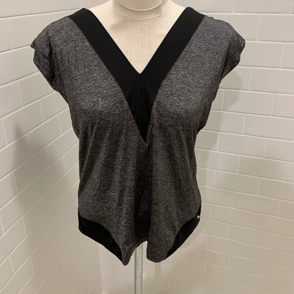 NWOT! Hooded Puma Work-Out Top- Sz. Sm